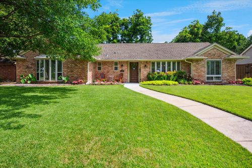 3334 Regent Dr, Dallas, TX, 75229-5057 | Card Image