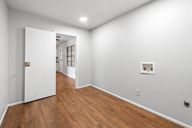 522 E Colorado St, House other with 4 bedrooms, 2 bathrooms and null parking in Bremond TX | Image 7