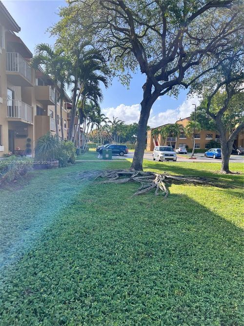l-212-15600 Sw 80th St, Miami, FL, 33193-2669 | Card Image