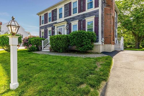 54 Old Merrill St, Amesbury, MA, 01913-4311 | Card Image
