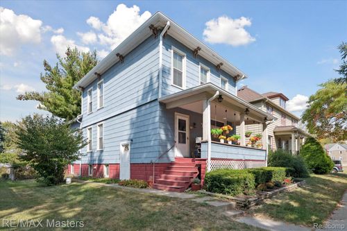 126 Poplar St, Wyandotte, MI, 48192-4645 | Card Image