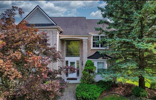86-29301 Morningview Street, Farmington Hills, MI, 48334 | Card Image