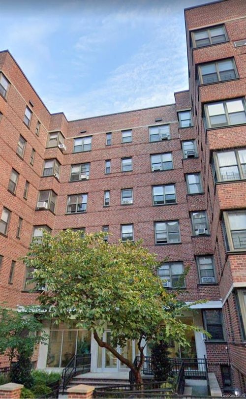 4d-109-23 71st Rd, Forest Hills, NY, 11375-4808 | Card Image