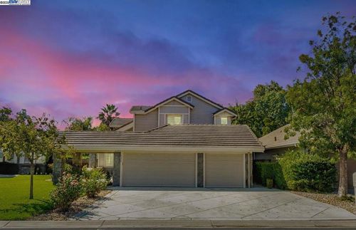 2236 Colonial Ct, Discovery Bay, CA, 94505-9216 | Card Image