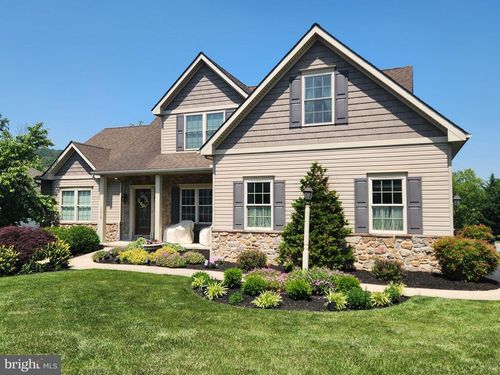 1213 Winterberry Dr, YORK, PA, 17406-7229 | Card Image