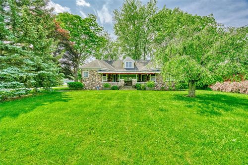 909 Spencerport Rd, Gates, NY, 14606-3603 | Card Image