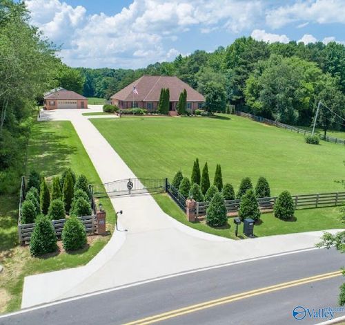 15741 Line Rd, Athens, AL, 35613-7141 | Card Image