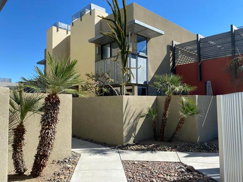 683 E Arenas Rd, Palm Springs, CA, 92262-6740 | Card Image