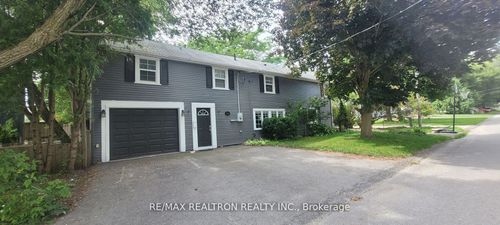 10 Duke St, Whitby, ON, L1M1C6 | Card Image