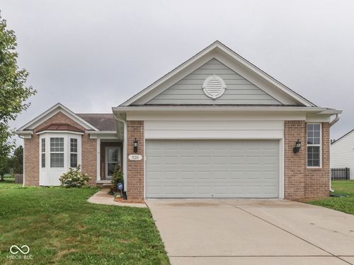 526 King Fisher Dr, Brownsburg, IN, 46112-7799 | Card Image