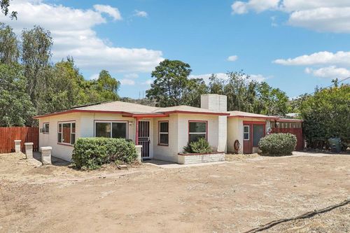 11852 Lakeside Ave, Lakeside, CA, 92040-1619 | Card Image