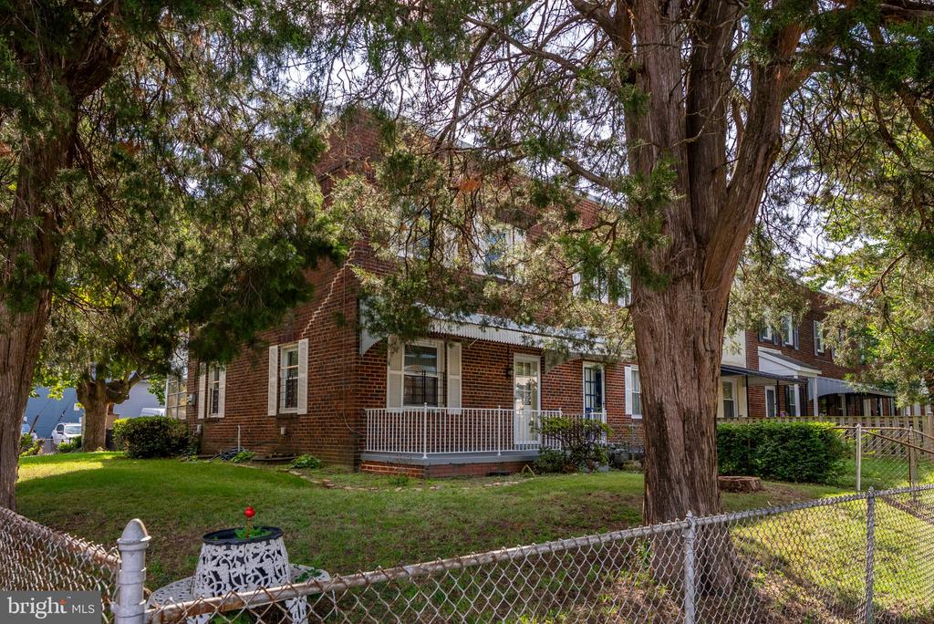 Residential Lease in ALEXANDRIA