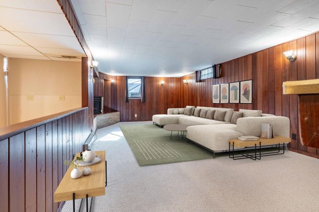 lower level family room | Image 27