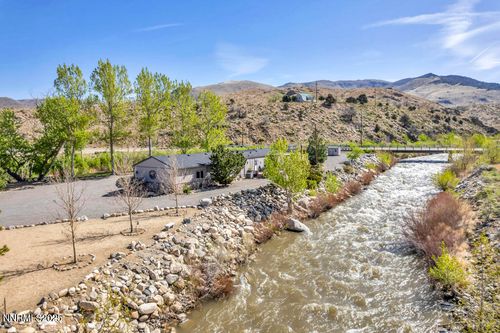 45 N River Ln, Coleville, CA, 96107-9516 | Card Image