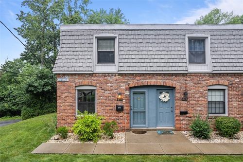 610 Carriage Cir, Pittsburgh, PA, 15205-1624 | Card Image