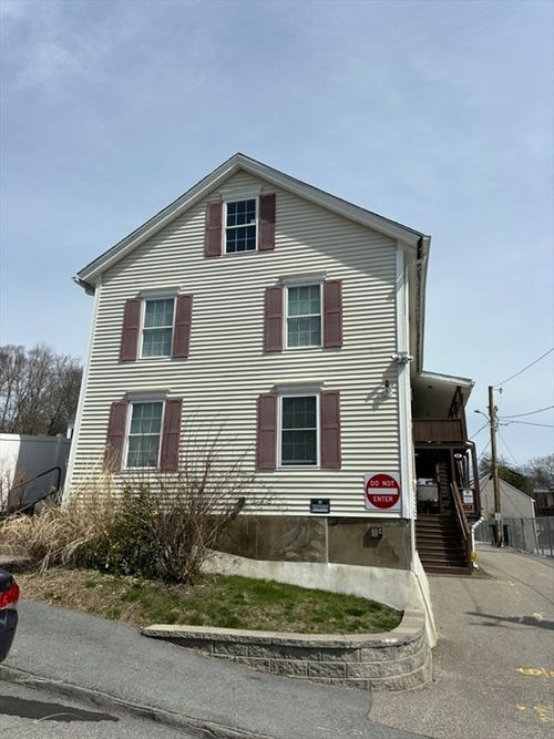 6 Milton St, Worcester, MA, 01605-3241 | Card Image
