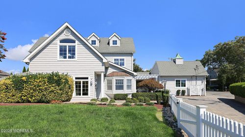 17 Crescent Dr, Brielle, NJ, 08730-2007 | Card Image