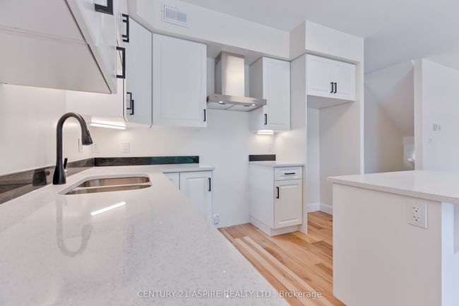 94C Frontenac Cres, House attached with 3 bedrooms, 3 bathrooms and 1 parking in Deep River ON | Image 31