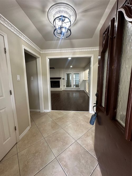 205 Westwood Dr, Southlake, TX, 76092-7905 | Card Image