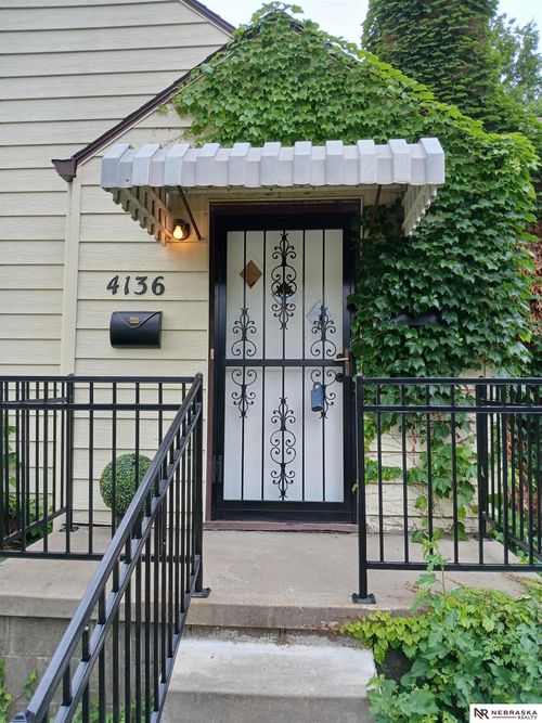 4136 S 39th Ave, Omaha, NE, 68107-1109 | Card Image