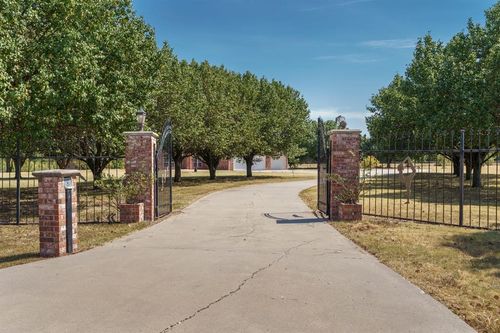 600 Pleasant Dr, Oklahoma City, OK, 73170-9505 | Card Image