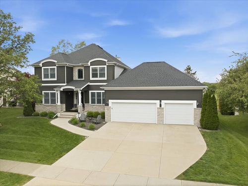41 Pebblebrook Ct, Bloomington, IL, 61705-6300 | Card Image