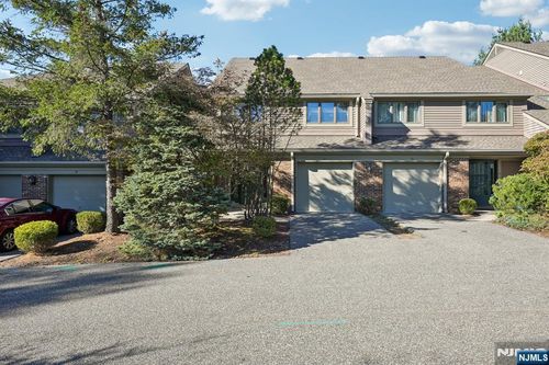 97 Frost Ln, Mahwah, NJ, 07430-3314 | Card Image