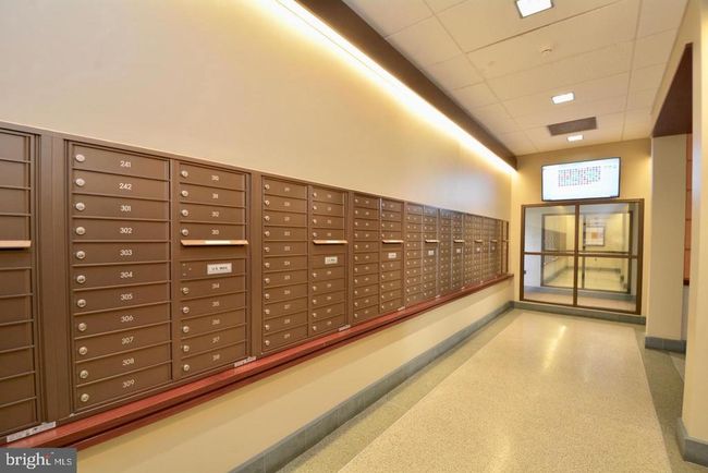 APT-1009 - 4600 S Four Mile Run Dr, Condo with 0 bedrooms, 1 bathrooms and null parking in ARLINGTON VA | Image 7