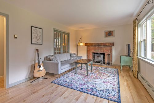 81 Evergreen Ln, Londonderry, VT, 05148-9666 | Card Image