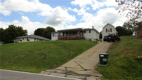 1788 Rolling Acres Rd, New Cumberland, WV, 26047-3043 | Card Image