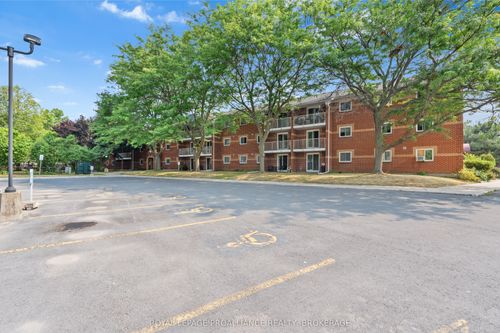 302-573 Armstrong Rd, Kingston, ON, K7M8J8 | Card Image