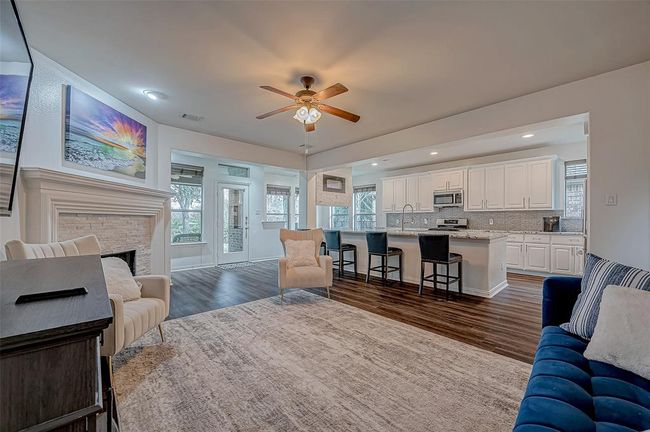 18415 Pin Oak Bend Dr, House other with 3 bedrooms, 3 bathrooms and 2 parking in Cypress TX | Image 9