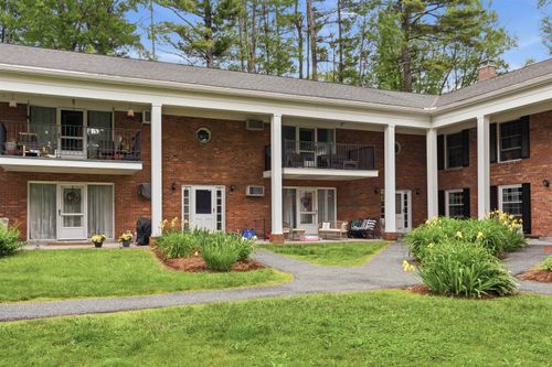 39-100 Kennedy Dr, South Burlington, VT, 05403-7243 | Card Image