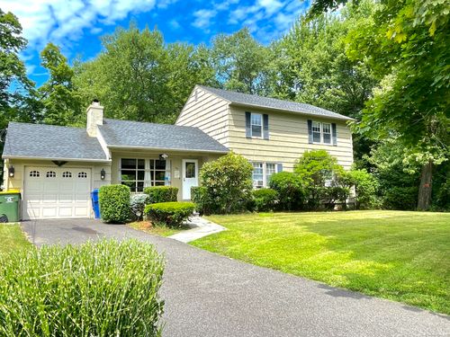 391 Chestnut Hill Ave, Waterbury, CT, 06704-1615 | Card Image