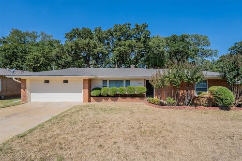 7229 Jewell Ave, Fort Worth, TX, 76112-5823 | Card Image