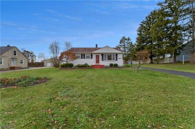 4525 N Leavitt Road Nw, House other with 3 bedrooms, 2 bathrooms and null parking in Warren OH | Image 2