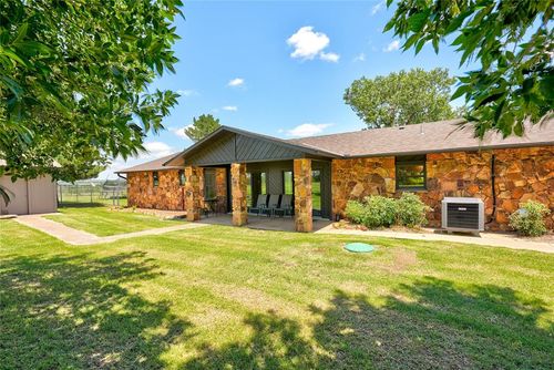 10443 Nw Chibitty Rd, Lawton, OK, 73507-5974 | Card Image