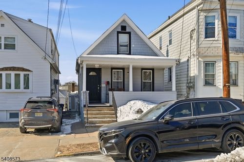 191 Cambridge Ave, Garfield, NJ, 07026-3341 | Card Image