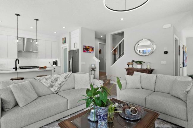 103 - 7820 Spring Willow Drive Sw, Townhouse with 4 bedrooms, 4 bathrooms and 2 parking in Calgary AB | Image 9