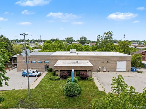 1834 Bagwell St, Flint, MI, 48503-4406 | Card Image