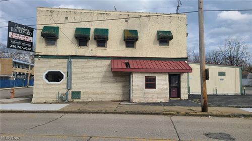 3503 Southern Blvd, Youngstown, OH, 44507-2046 | Card Image