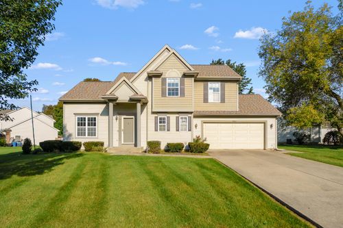 2960 Valley Glenn Cir, Kalamazoo, MI, 49004-3231 | Card Image