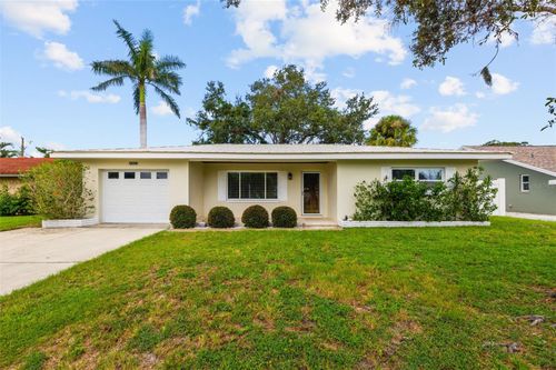 5998 115th Ln, SEMINOLE, FL, 33772-6654 | Card Image