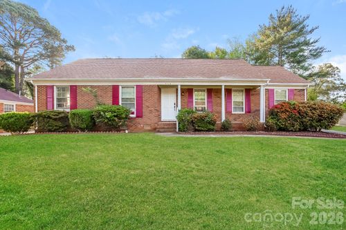 7114 Fox Hunt Rd, Charlotte, NC, 28212-4618 | Card Image