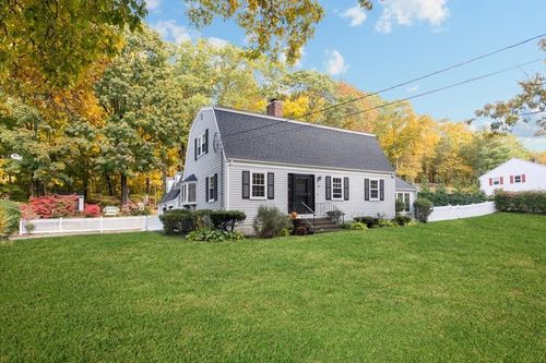 249 High St, Hingham, MA, 02043-3356 | Card Image