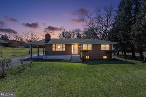 5811 Kirby Rd, CLINTON, MD, 20735-1327 | Card Image