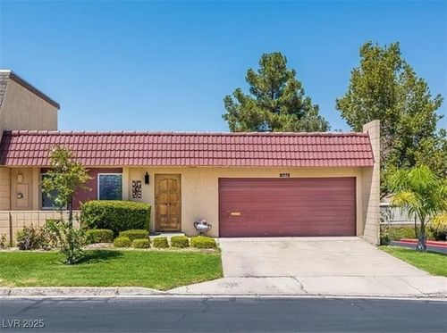 3684 Mount Vernon Ave, Las Vegas, NV, 89121-4421 | Card Image