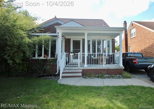 8148 Buckingham Ave, Allen Park, MI, 48101-2283 | Card Image