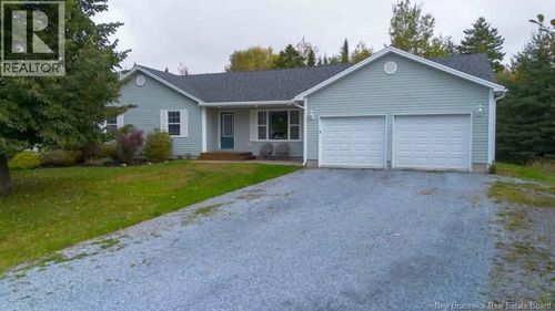10 Queensbury Dr, Quispamsis, NB, E2E5B5 | Card Image
