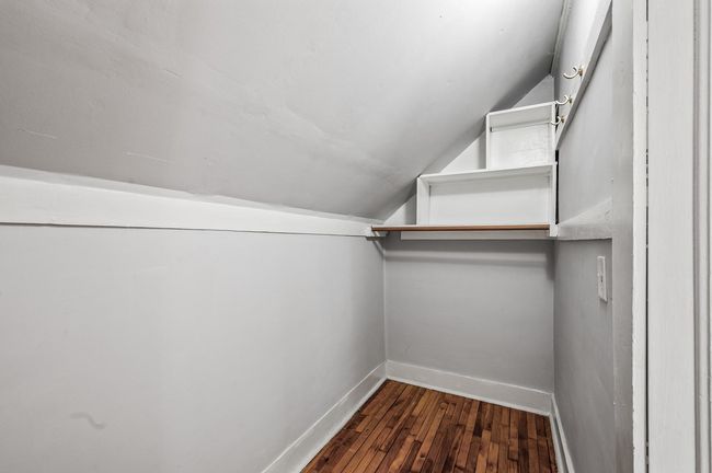 Great closet space! | Image 16